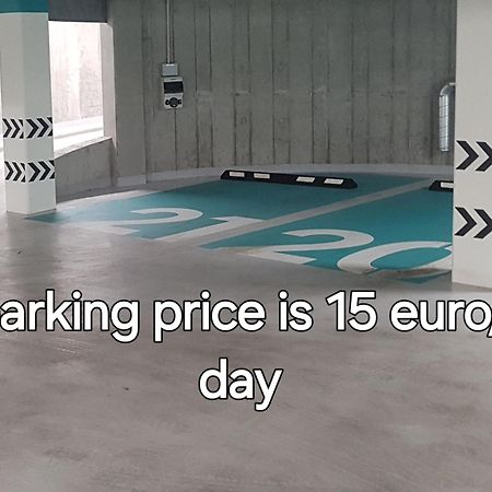 Happy Inn Egle, Self Check-In-24-7, A-C, Parking-In-The-Underground-Garage VNO Dış mekan fotoğraf